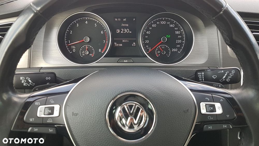 Volkswagen Golf 1.4 TSI BlueMotion Technology DSG Comfortline - 32