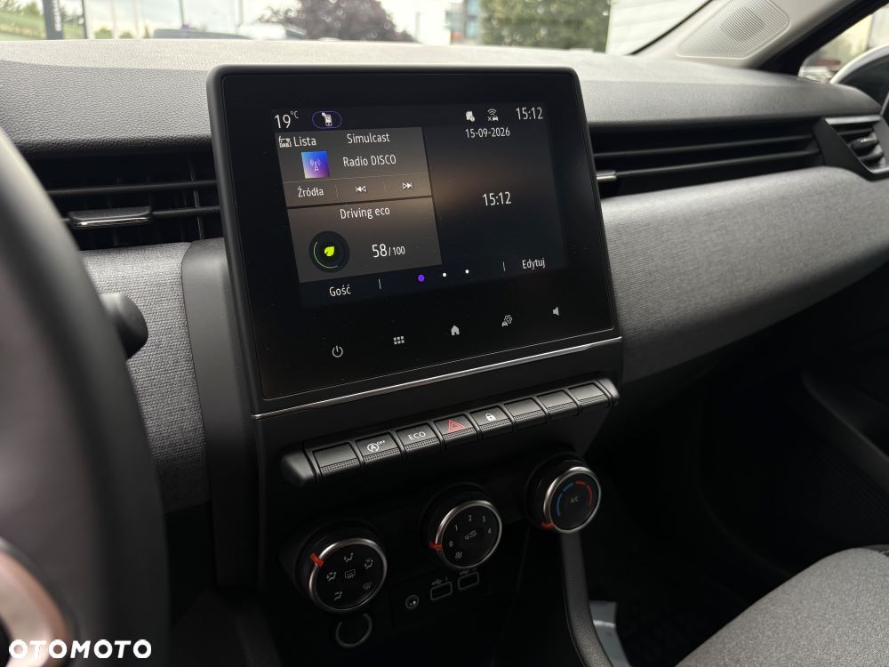 Renault Clio - 22