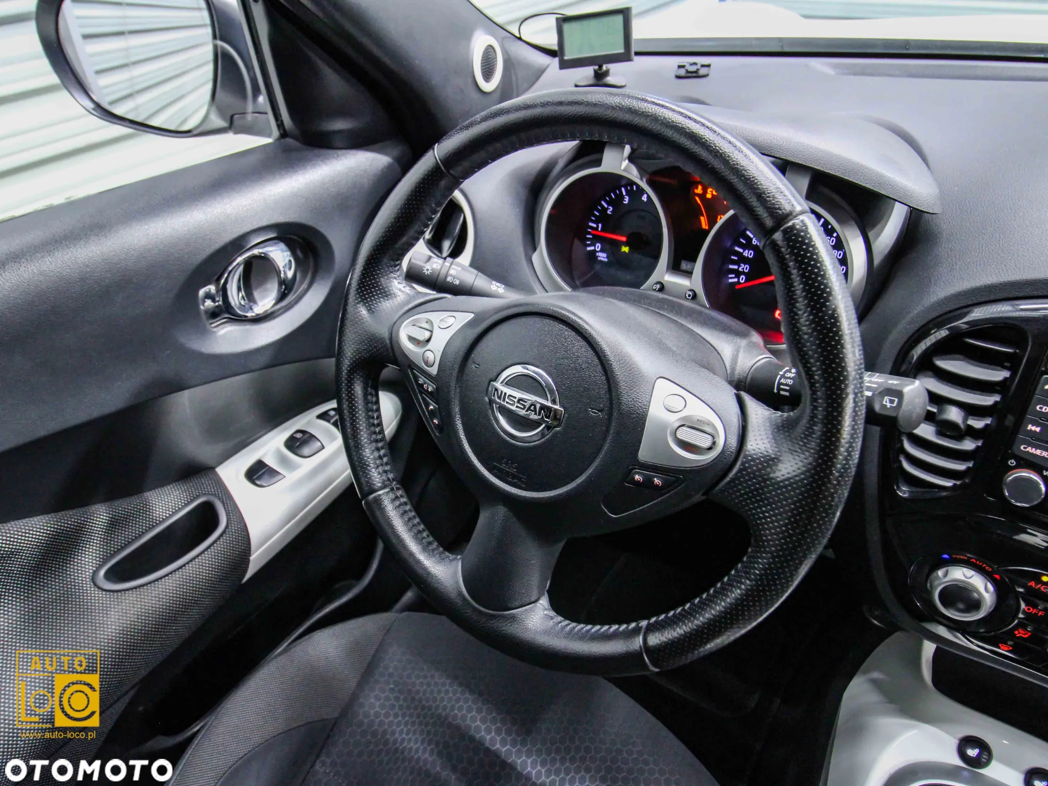 Nissan Juke 1.6 DIG-T Tekna - 25