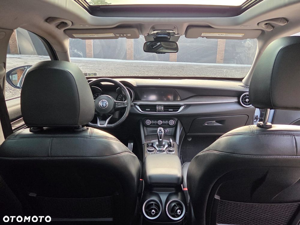 Alfa Romeo Stelvio 2.0 Turbo 16V AT8-Q4 Veloce - 16