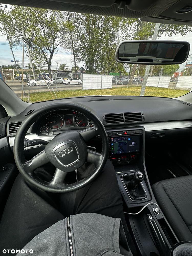 Audi A4 Limousine - 23