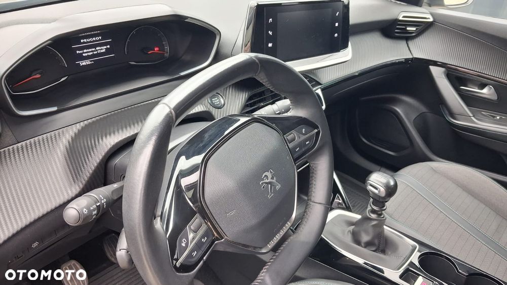 Peugeot 2008 2021
