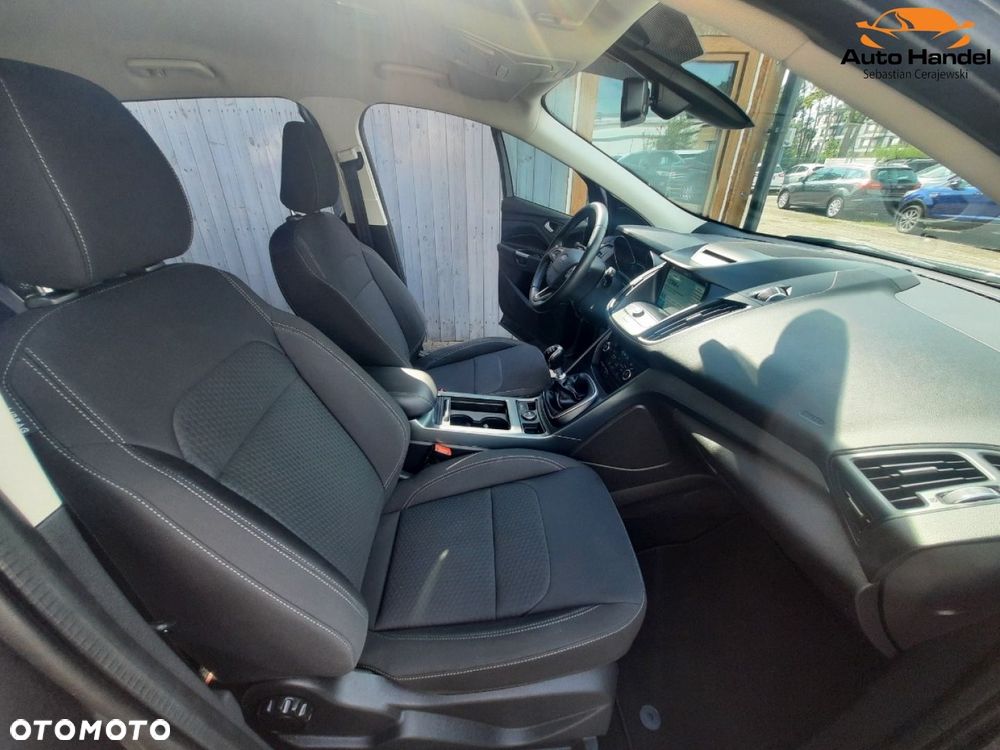 Ford Kuga 1.5 EcoBoost 2x4 Titanium - 31