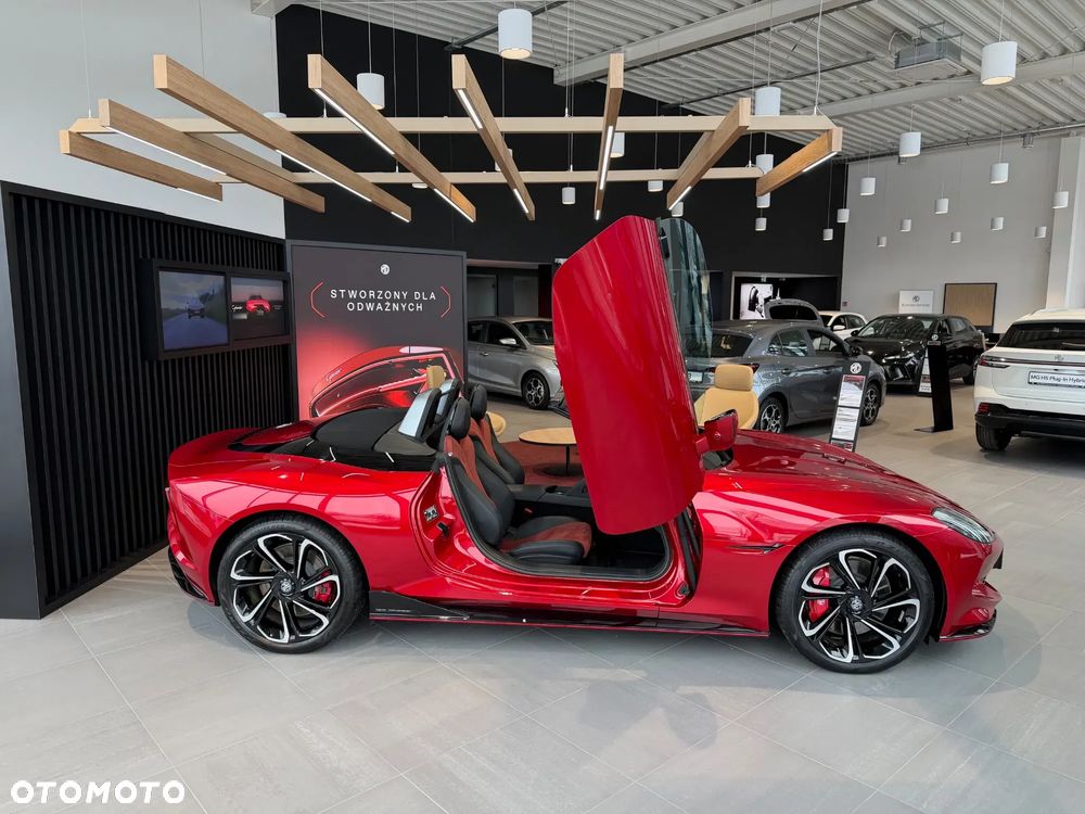 MG Cyberster 77kWh AWD Czarny Dach - 7