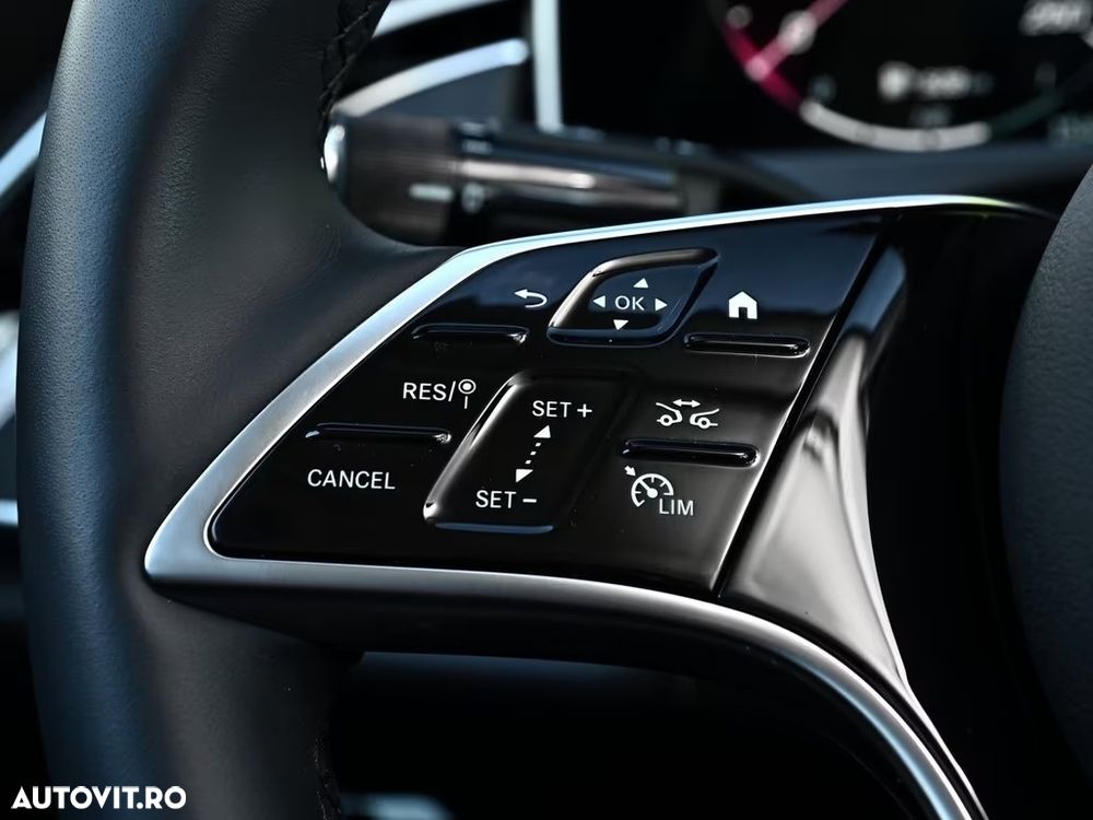 Mercedes-Benz E 300e 9G-TRONIC Edition AVANTGARDE - 13