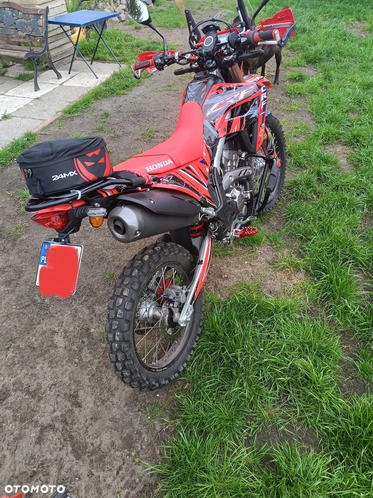 Honda CRF - 4