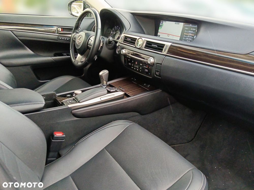 Lexus GS - 9