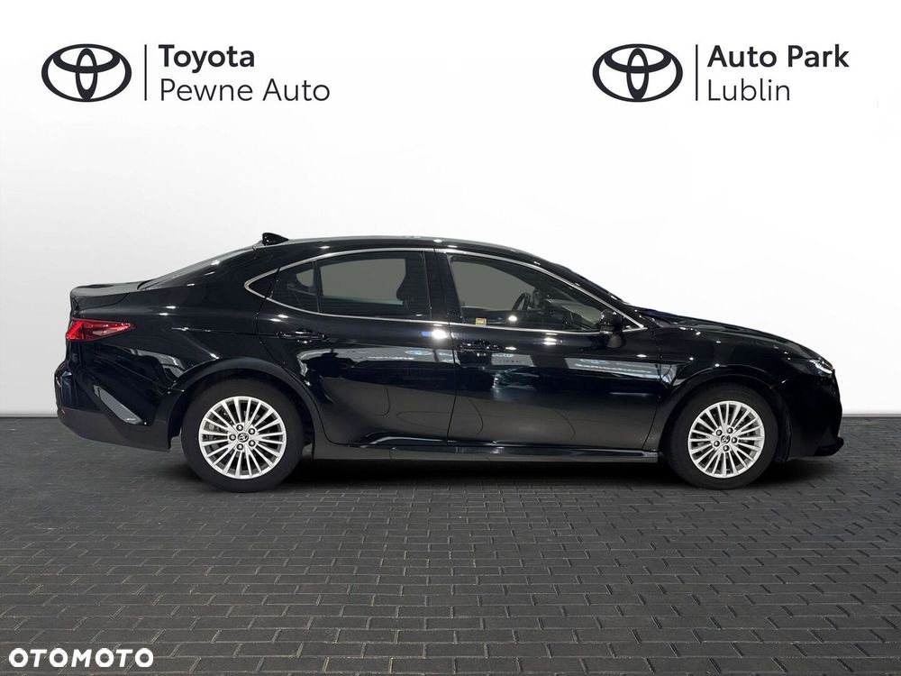Toyota Camry - 6