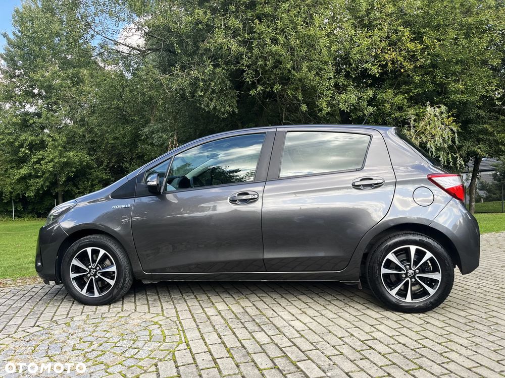 Toyota Yaris ver-hybrid-1-5-comfort - 7