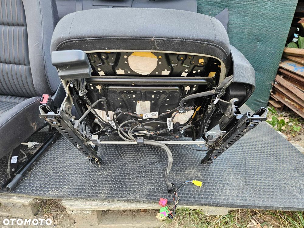 Fotele Fotel Kanapa Skladana Ciemne Grzane Elektryczne Ledzwia Podswietlanie  Audi A4 B8 Kombi Avant - 15