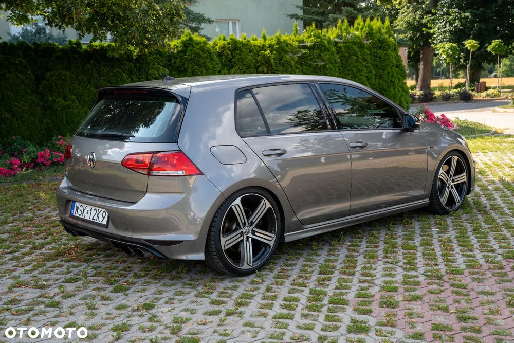 Volkswagen Golf - 7