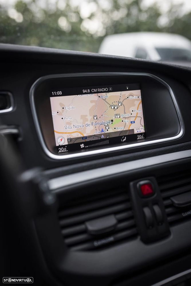Volvo V40 Cross Country 2.0 D3 Momentum Geartronic - 11