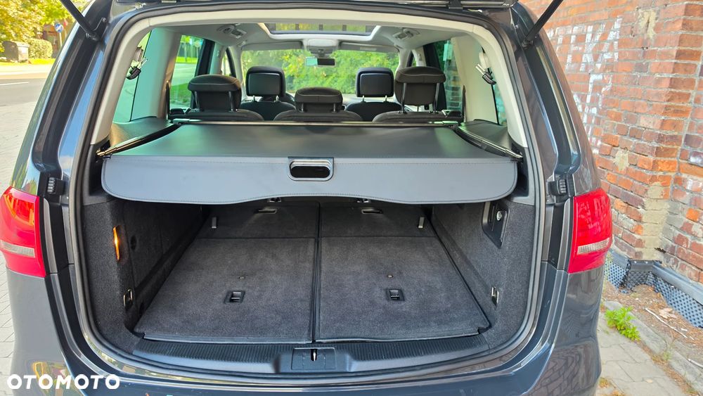 Volkswagen Sharan 2.0 TDI Highline - 14