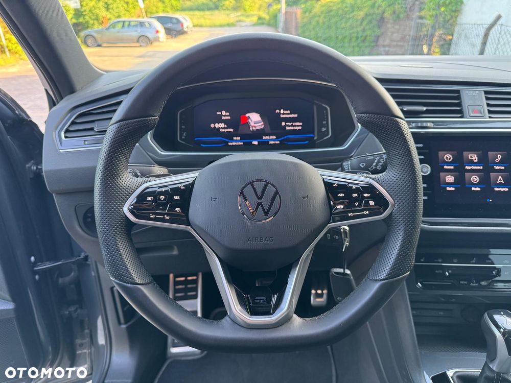 Volkswagen Tiguan 2.0 TDI SCR 4MotION DSG R-Line - 22