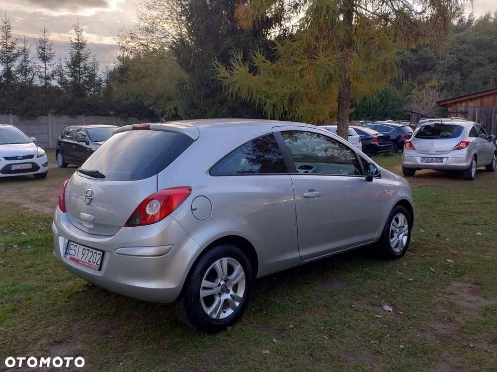 Opel Corsa 1.2 16V Color Edition - 11