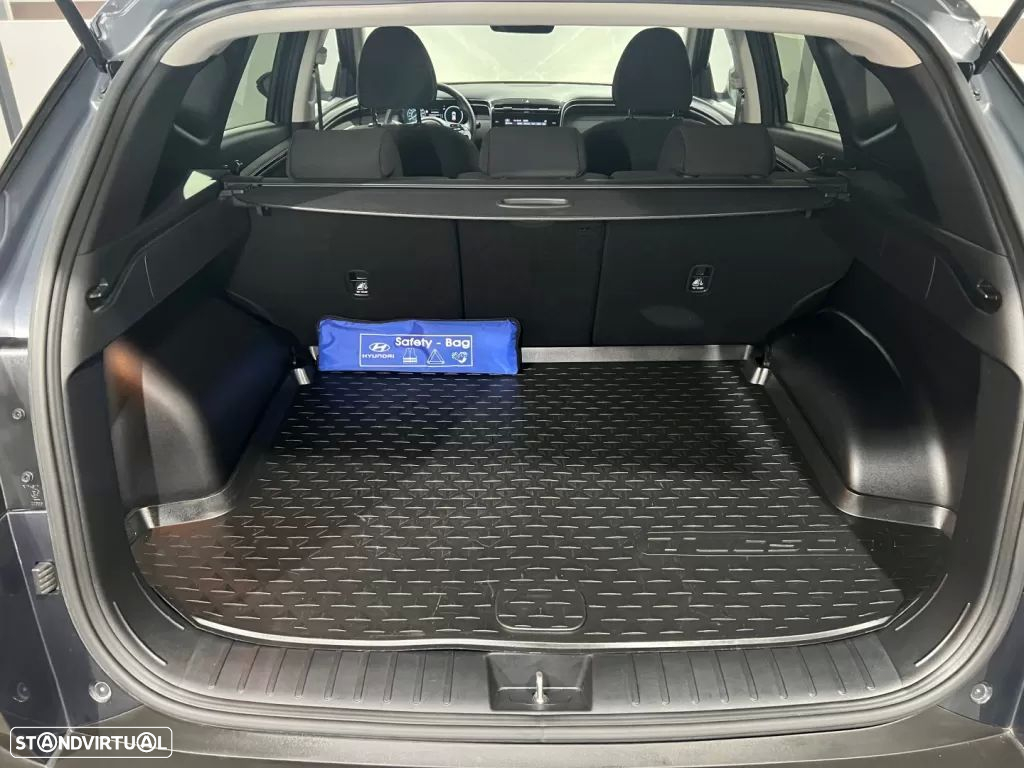 Hyundai Tucson 1.6 T-GDi Premium - 32