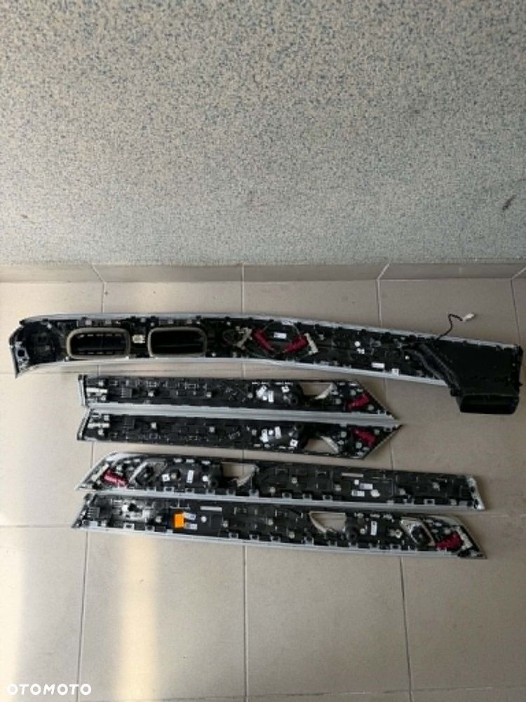 LISTWY DECORY LED AMBIENTE BMW G12 Navi - 2