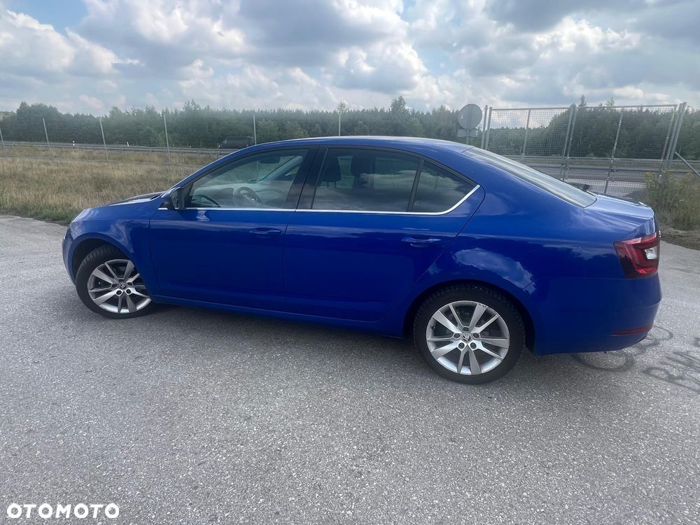 Skoda Octavia 2.0 TDI Style - 6