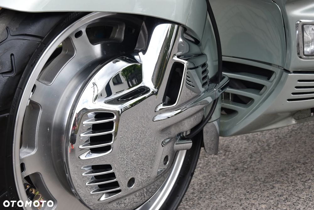 Honda GL - 9