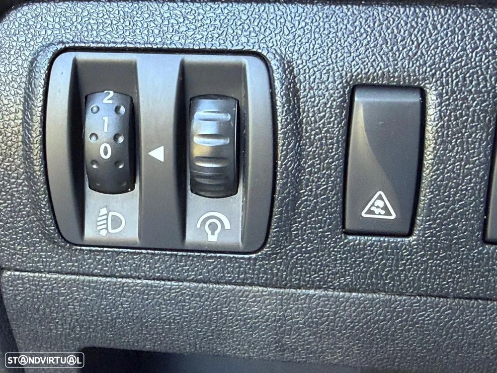 Renault Scénic 1.5 dCi Dynamique S - 17