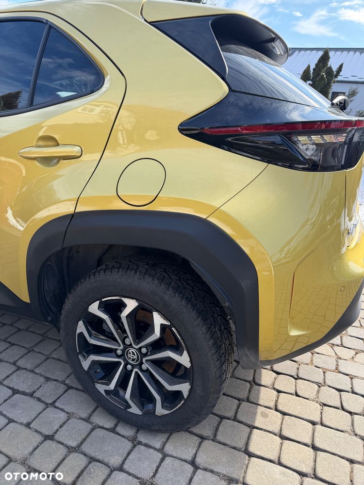 Toyota Yaris Cross Hybrid 1.5 Comfort - 35