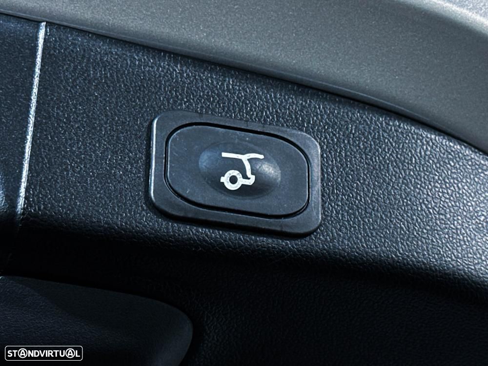 Ford Focus 1.0 EcoBoost Hybrid Aut. ACTIVE X - 39
