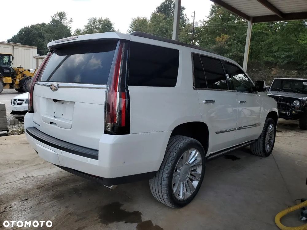 Cadillac Escalade 6.0 V8 - 3