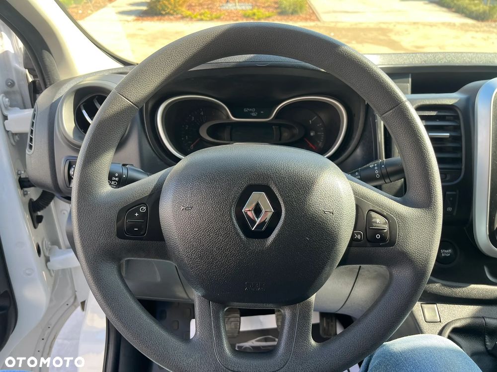 Renault Trafic - 10