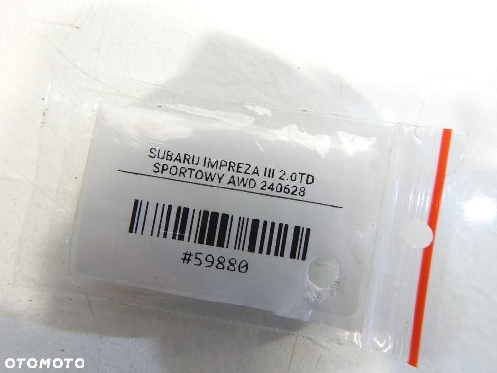 ZAWIAS ZAWIASY DRZWI LEWY PRZÓD 61K SUBARU IMPREZA III GH - 4