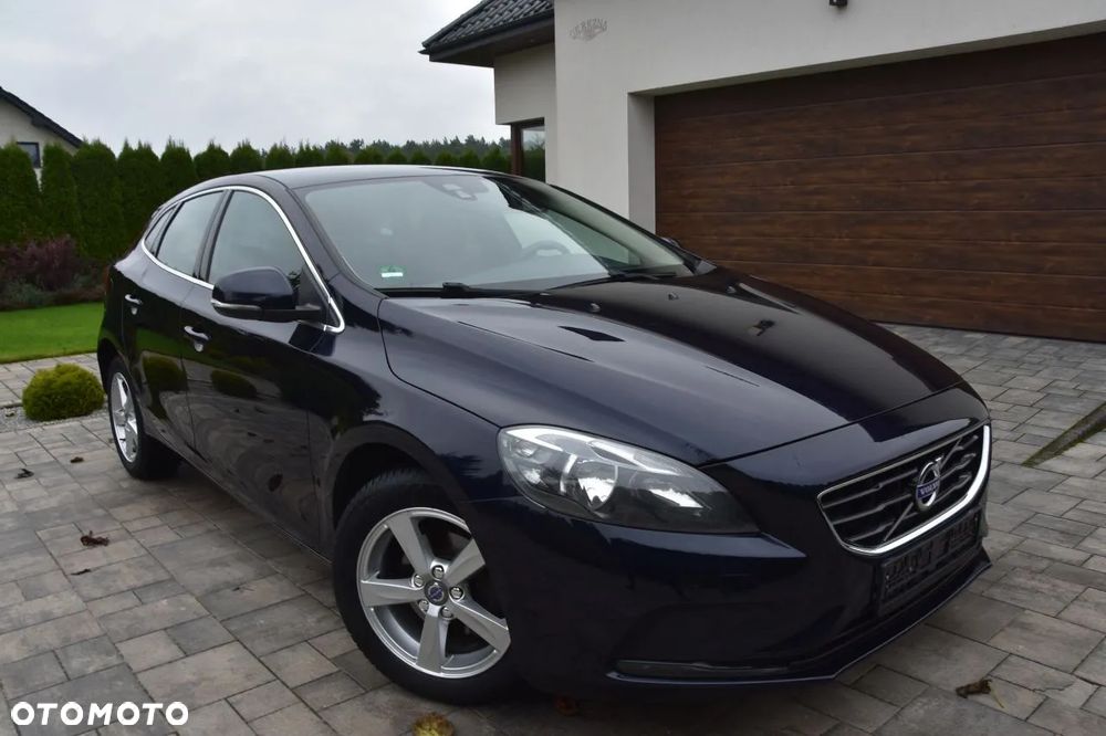 Volvo V40 D2 Momentum - 8