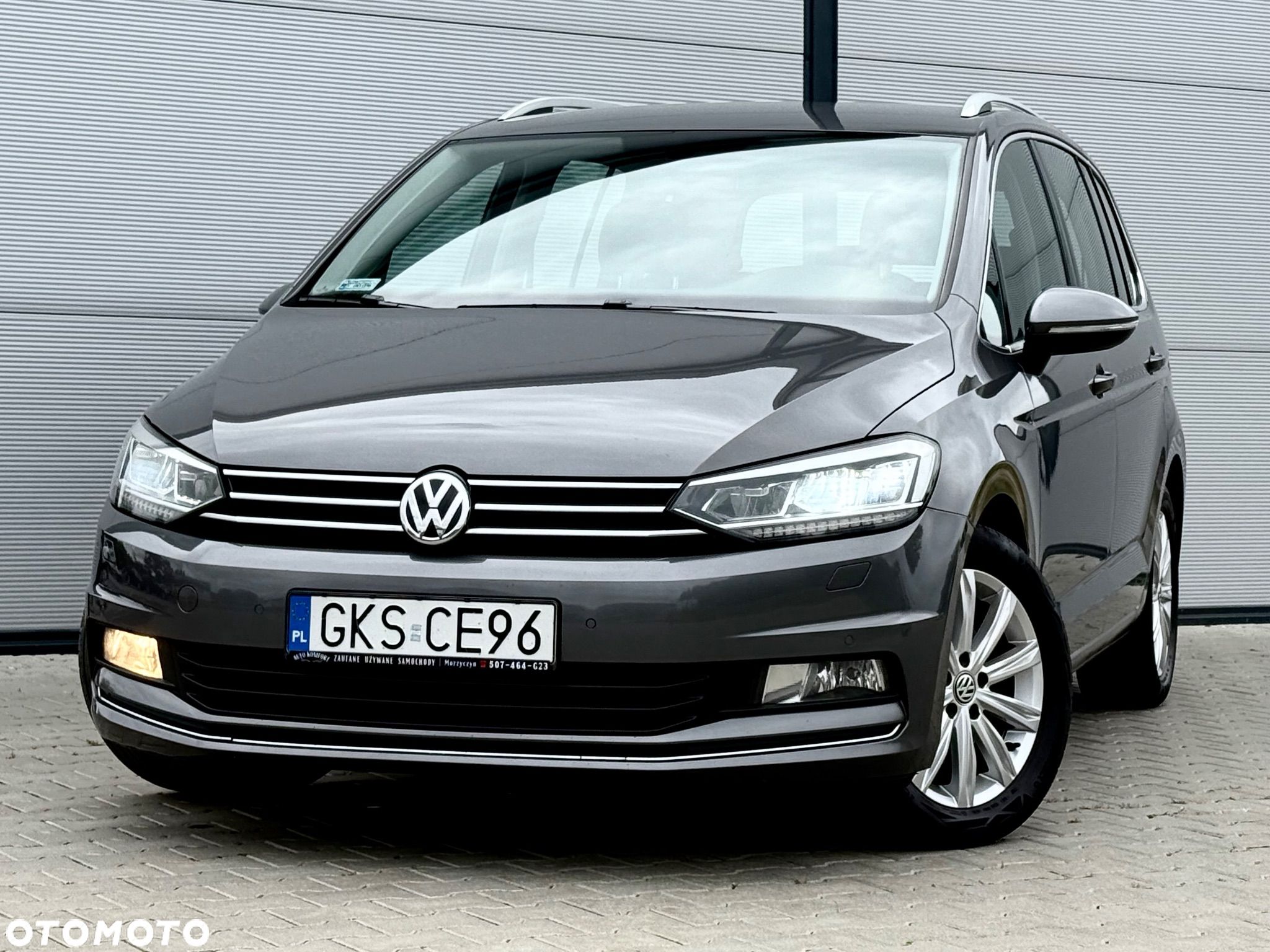Volkswagen Touran 2.0 TDI SCR DSG Highline - 1