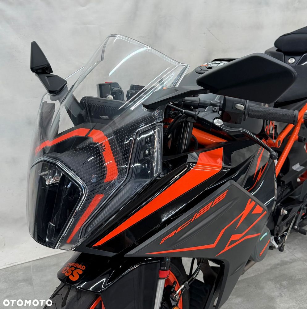 KTM RC 125 - 6