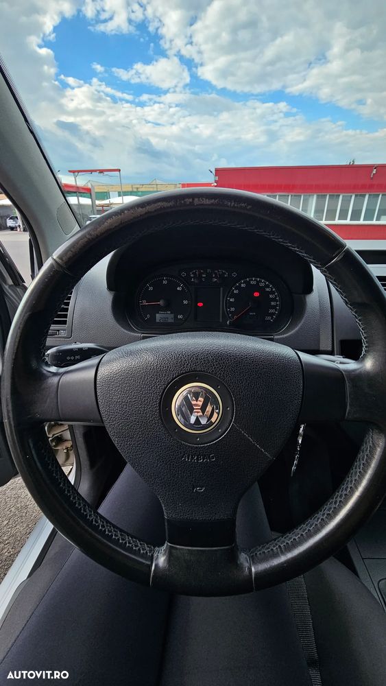 Volkswagen Polo 1.4 TDI Attractive - 4
