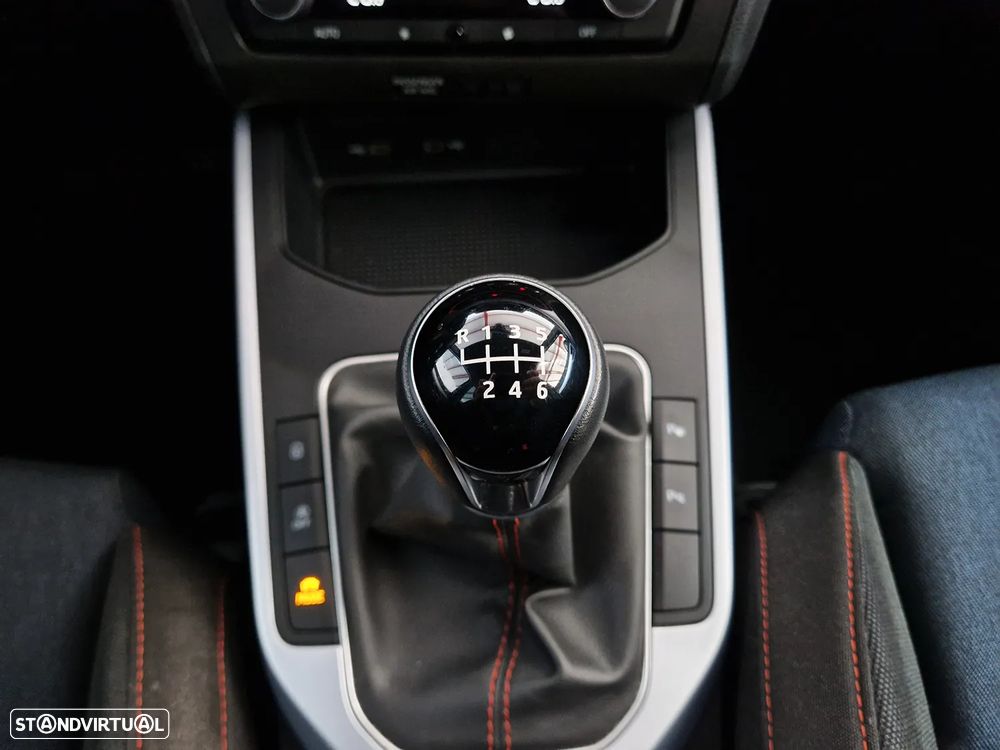 SEAT Arona 1.0 TSI FR - 33