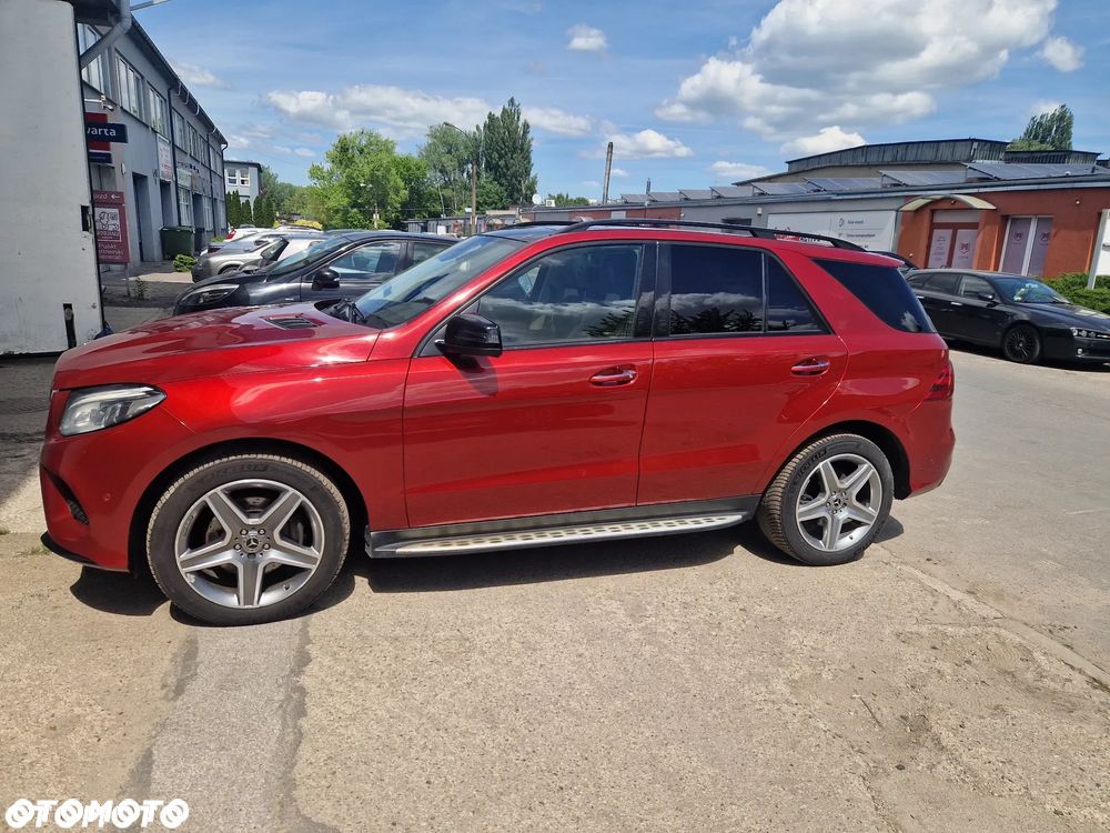 Mercedes-Benz GLE 350 d 4-Matic - 3