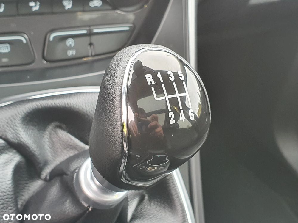 Ford Kuga 2.0 TDCi 4x4 SYNC - 29