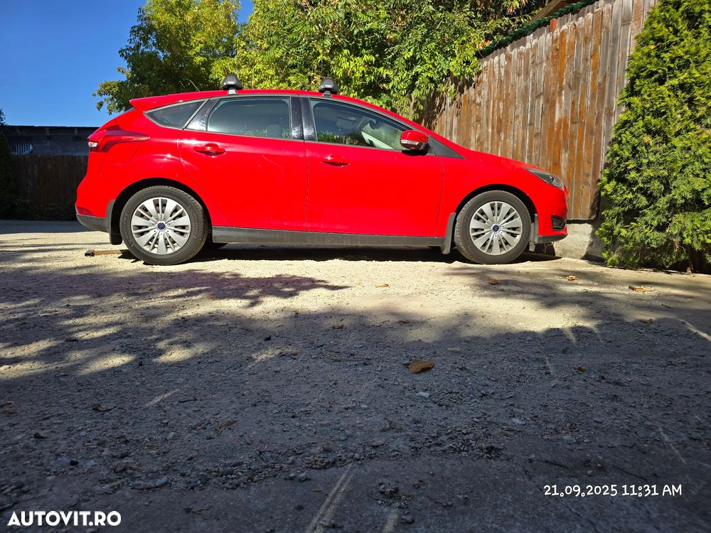 Ford Focus 1.0 EcoBoost Trend - 10
