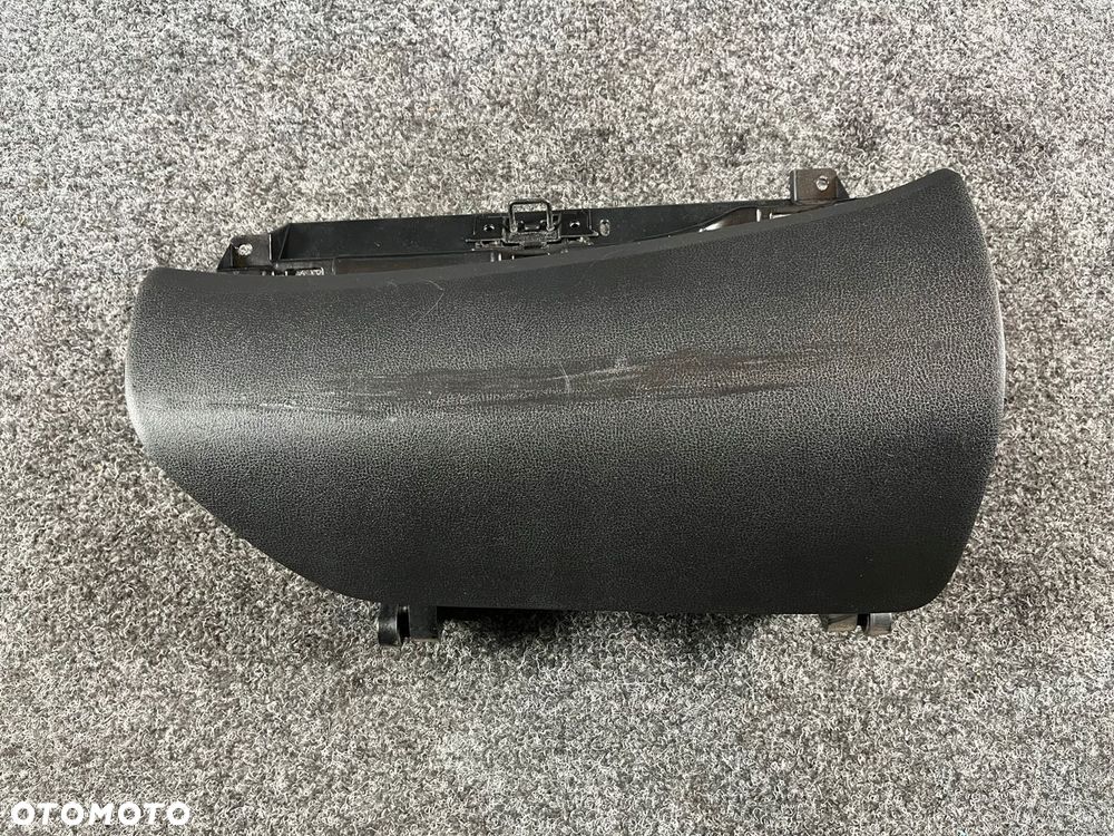 nissan note e12 schowek pasażera europa 68560 3VV0A - 1