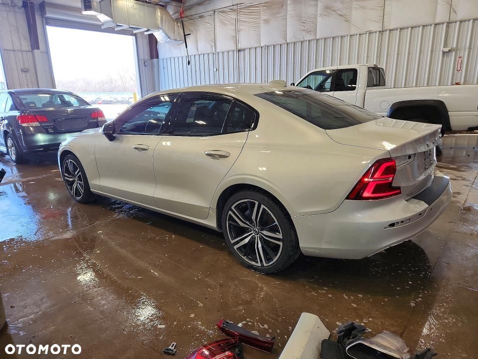 Volvo S60 - 2