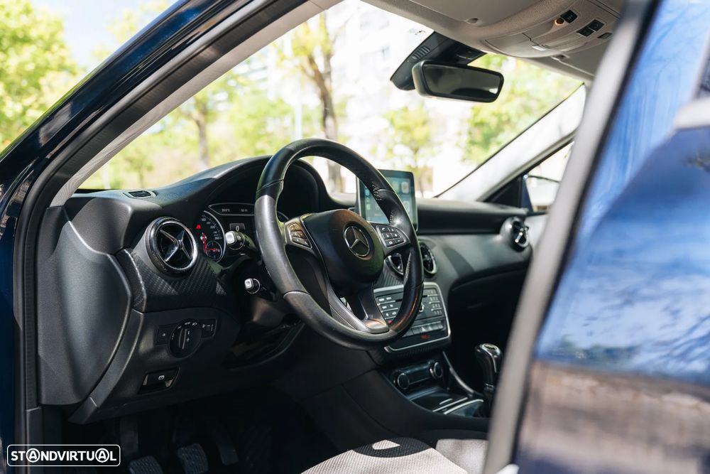 Mercedes-Benz GLA 180 (CDI) d - 16