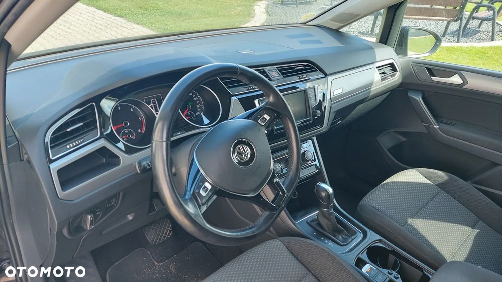 Volkswagen Touran 2.0 TDI SCR (BlueMotion Technology) DSG Comfortline - 10