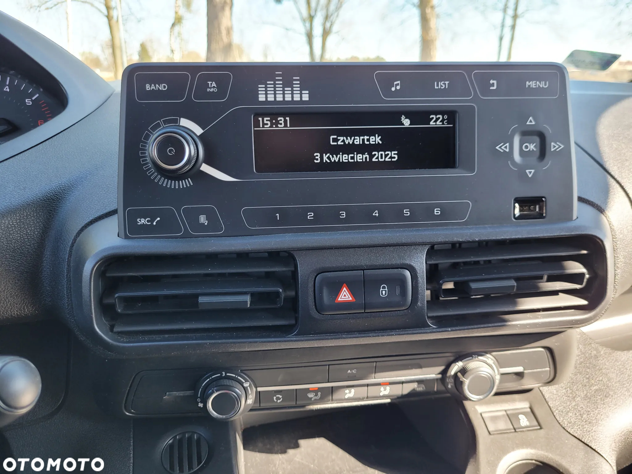 Peugeot Partner super zabudowa z Orlenu Euro6 VAT1 - 17
