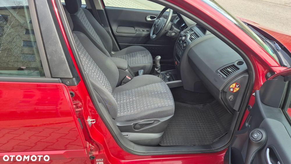 Renault Megane 1.6 Dynamique - 14