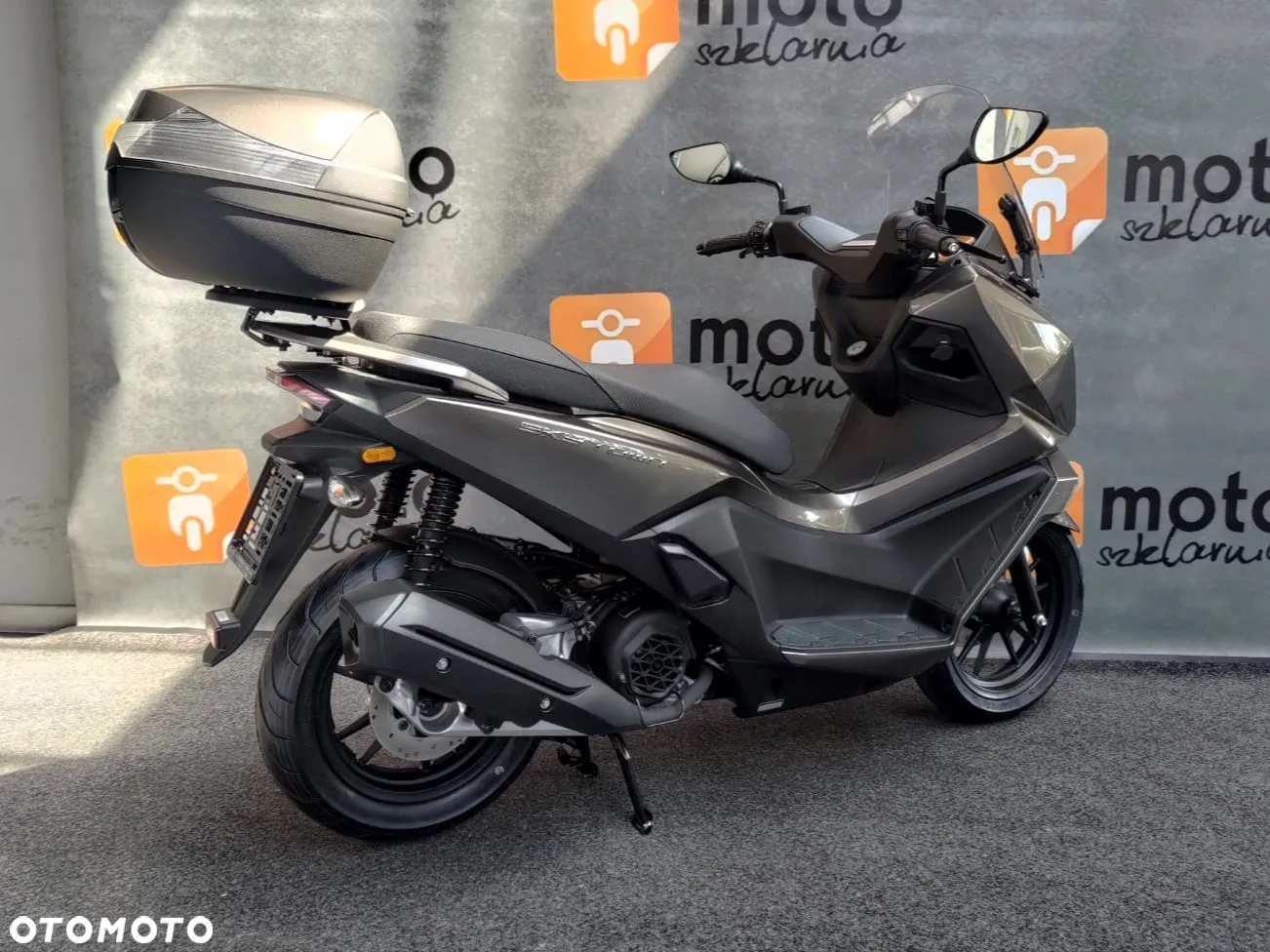 Kymco Skytown - 13