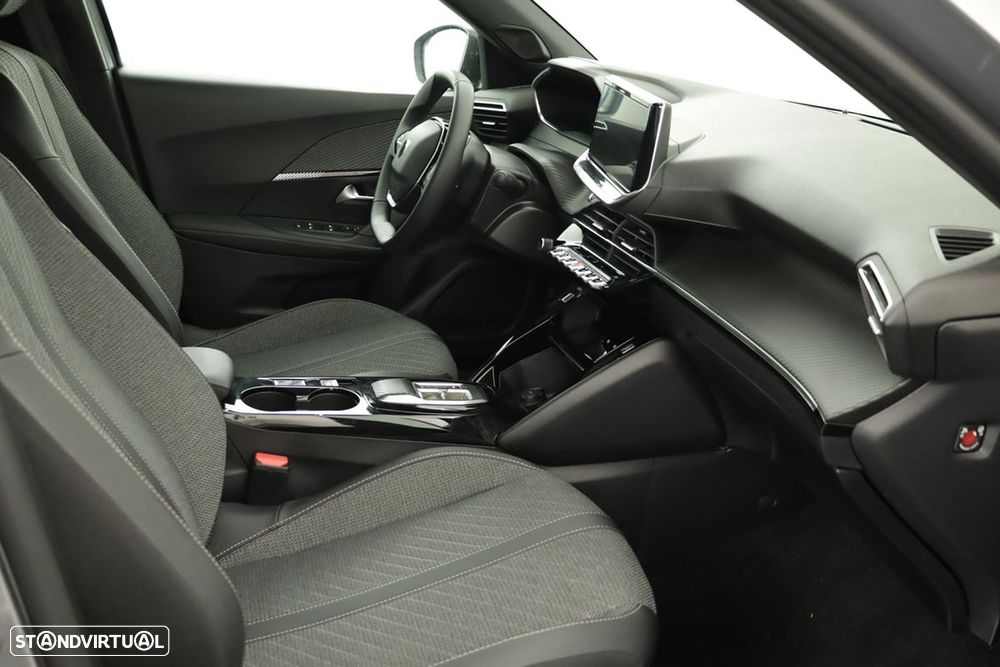 Peugeot e-2008 54 kWh Allure - 22