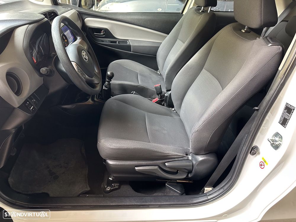 Toyota Yaris 1.4 D-4D Cool - 12