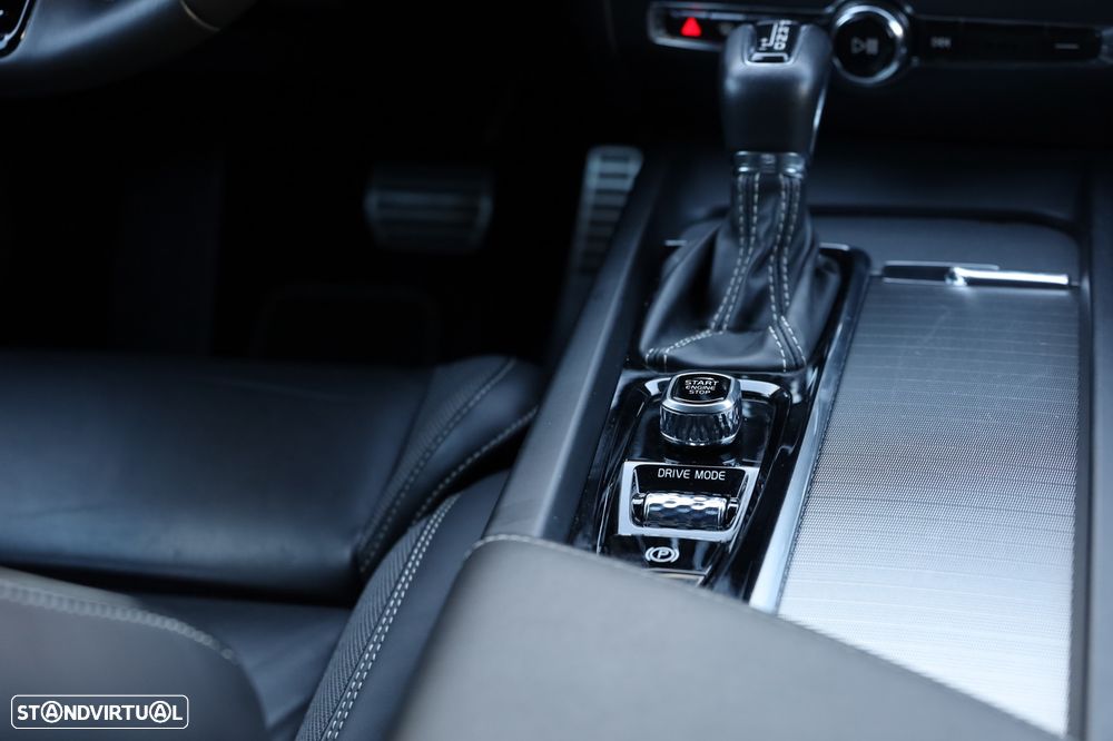 Volvo V60 2.0 D3 R-Design Geartronic - 10