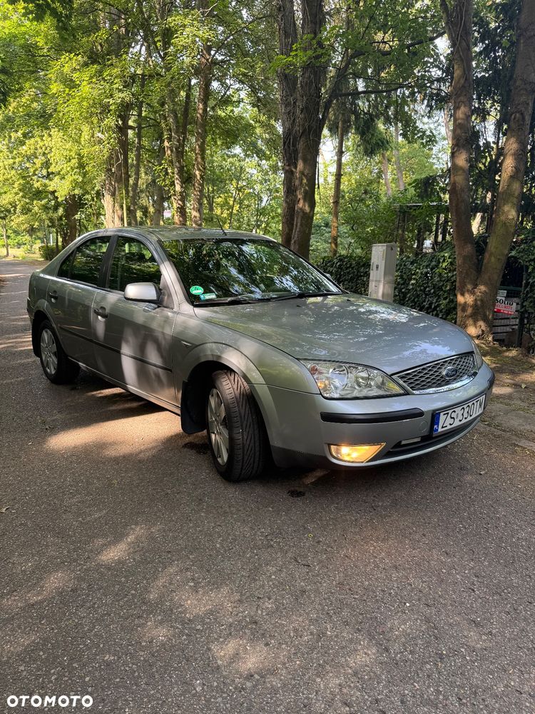 Ford Mondeo 1.8 Ambiente - 5
