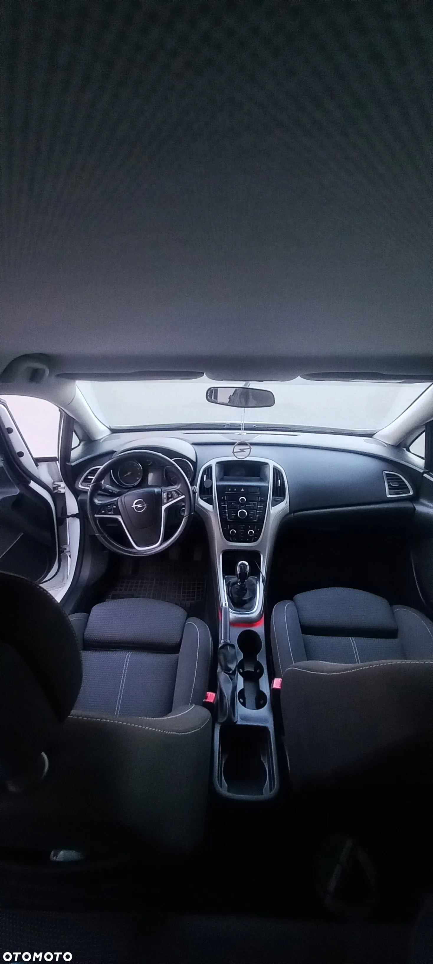 Opel Astra GTC 1.4 Turbo - 8