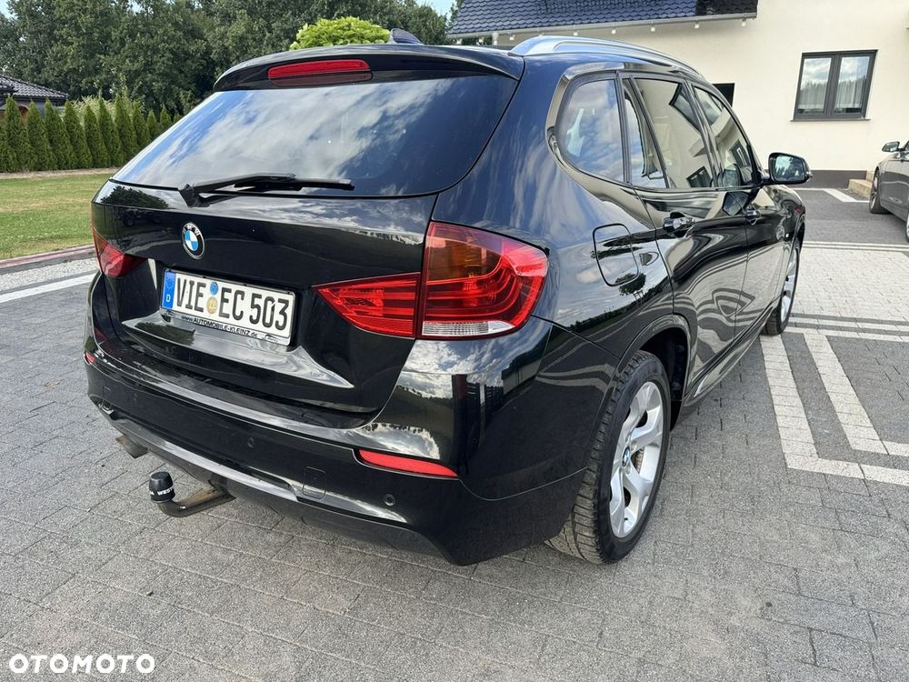 BMW X1 xDrive18d Sport Line - 4